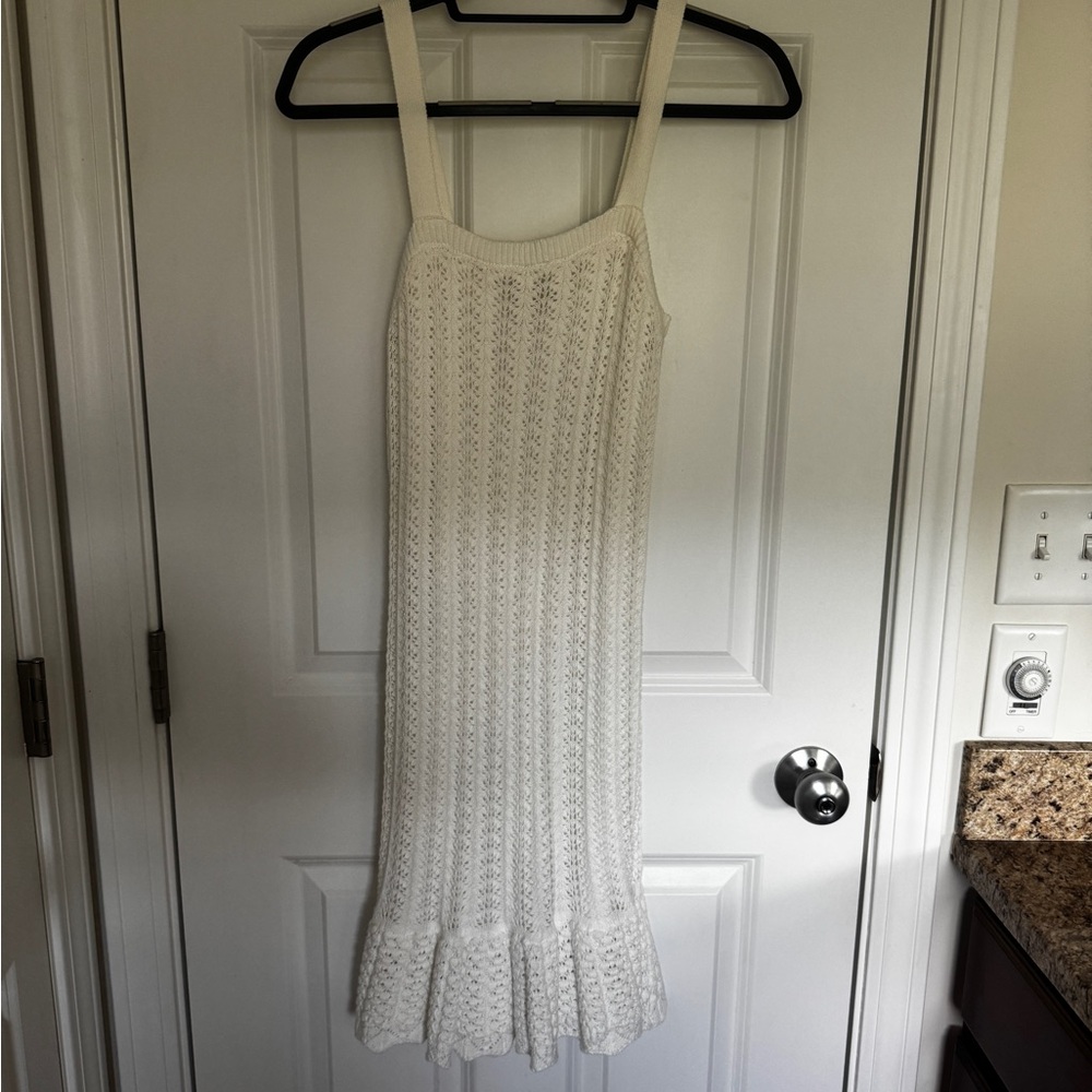 Elegant White Knit Dress